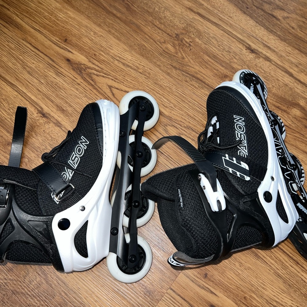Adjustable Inline Roller Skates - image 1